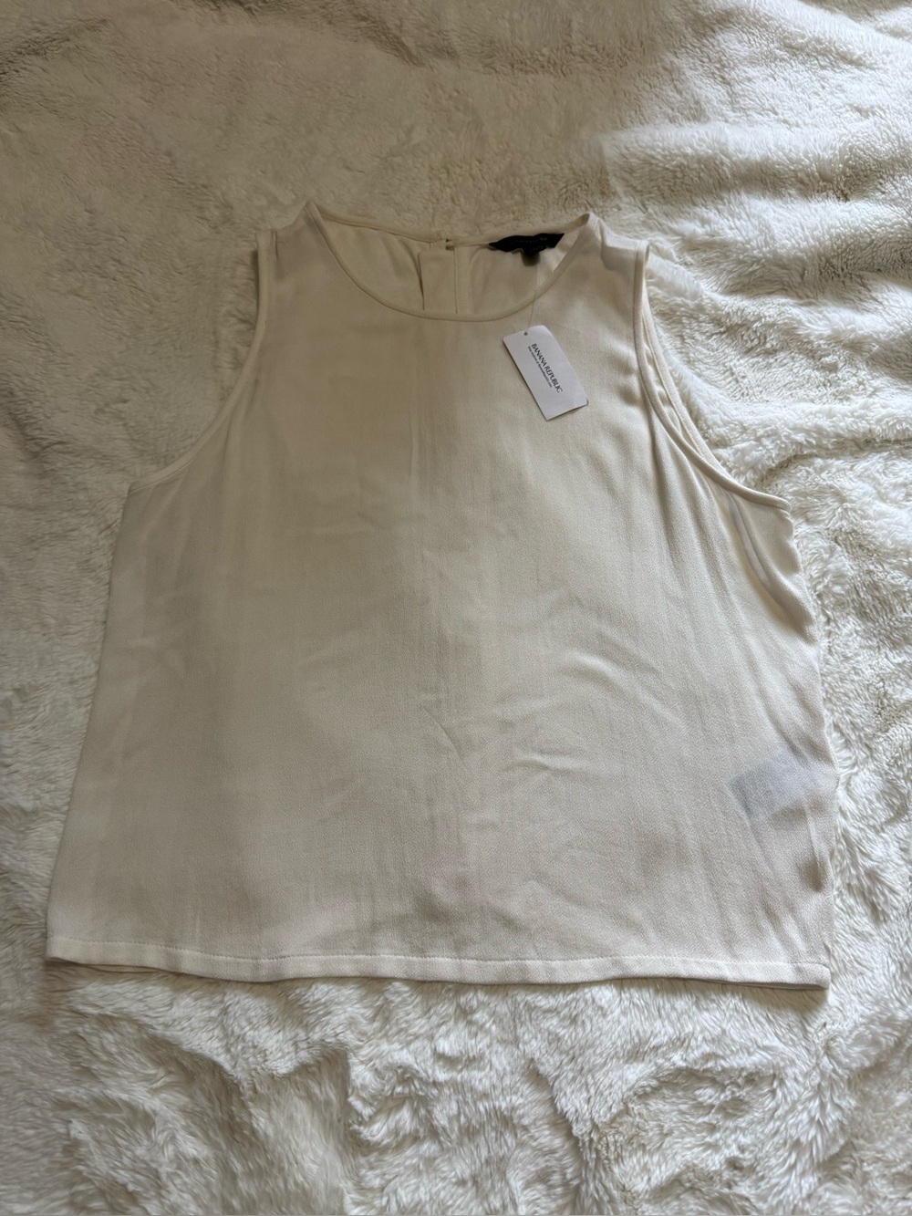 NWT Banana Republic Cream Tank Top With Button-up Back